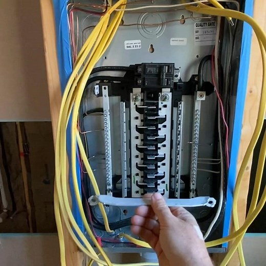 6 tips on installing a sub-panel⚠️(Correction)6’7 to highest breaker ,30”clear space side to side✅