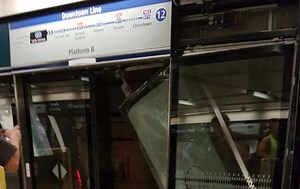 Dislodged platform door at Sixth Avenue MRT station disrupts Downtown Line train services | Coconuts