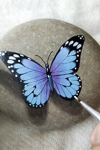 Beautiful painting on the rocks | Beautiful Artworks