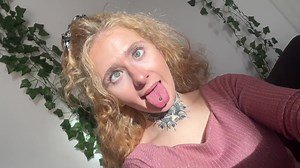 Maryjane auryn, who else? . . . #mja #yesdaychallenge #soul #free #soul #pink #onpoint #foryoupageofficiall #new #idea #inspooutfit #chinuphigh #dreamon #trend #ahageoface #animetiktok #altgirslclub #egirlaesthetic #tongueout #catchmeifyoucan #foreverlove #alonetime #finallyfree