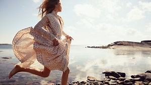 Robe bohème : 18 robes longues pour calquer la tendance mode majeure de l'été