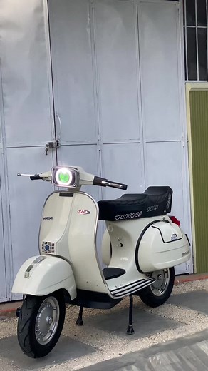 Explore the Latest Vespa Scooter Trends and Styles