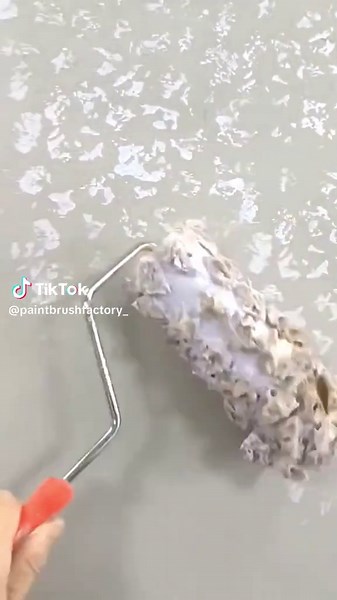 Sea Sponge Paint Roller Guide for Textured Walls