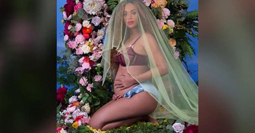 Beyoncé pregnant with twins