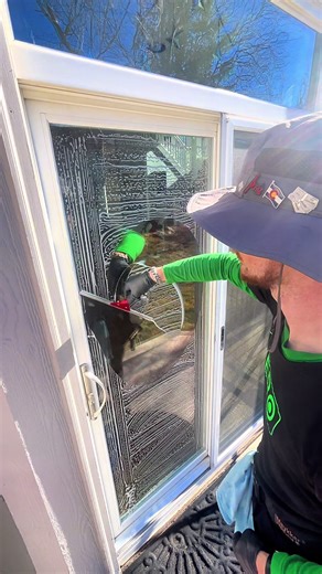 Master Window Cleaning Techniques for a Sparkling Home