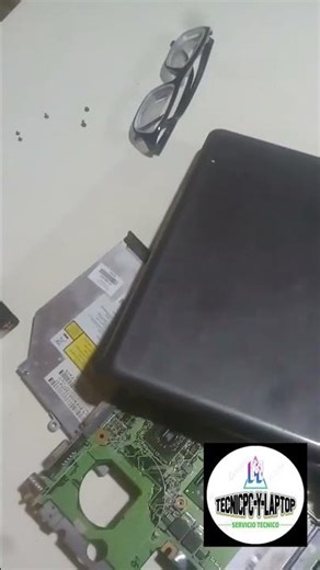✔️😎👉 UN CLIENTE TRAE ESTA NOTEBOOK QUANTA PARA QUE LE HAGA MANTENIMIENTO #computerhardware #netbook