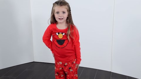 Sesame Street Elmo Pajamas Girls' 2-Piece Long Sleeve Pant Lounge Sleep Set
