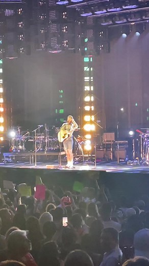 Post Malone and Noah Kahan Perform 'Dial Drunk' Together