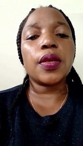 240K views · 8.8K reactions | As lágrimas caiem naquela mãe que perante enumeras dificuldades, tanto sacrifício faz ou fez para cuidar do seu filho/filha. Caiem lágrimas para aquele filho/filha que vê ou viu sua mãe se redobrar para ganhar o pão de cada dia. Para todas as mães do mundo vai o meu maior respeito. #storyofmylife | Mr.Bow | Facebook