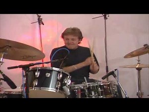 Paul McCartney - Flaming Pie Drums (TFI Friday Performance)