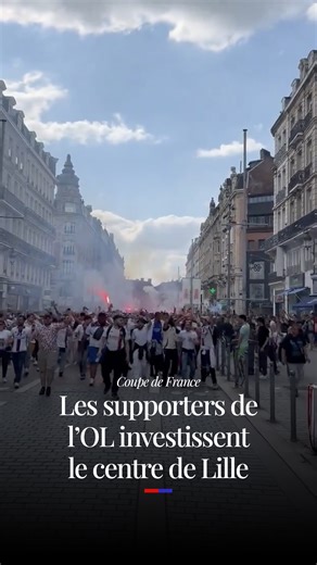 Les Gones Du Virage Nord 🦁 on Instagram: "La dernière fois qu'on a débarqué à Lille en Coupe de France, le centre-ville entier a viré au rouge et bleu ❤️💙 Avec plus d'un millier de Gones attendus dimanche, on remet ça ? 👀"