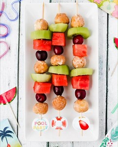 Entenmann's® Pop'ems donuts paired with juicy summer fruit? NOM. Will you be enjoying these poolside or patio side? 🌊 (📸: IG - lifeandsprinkles) | Entenmann's