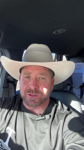 🚨 LAST CALL, HUNTER 🚨 Elk & Pronghorn applications close February 3rd