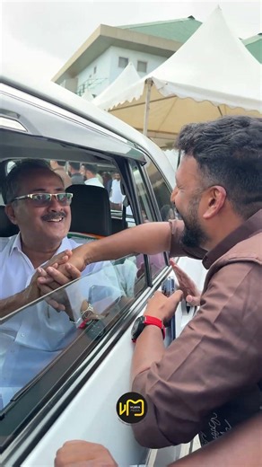 അദ്ദേഹത്തെ കണ്ടപ്പോൾ ഓടിച്ചെന്ന് സംസാരിച്ച് രാഹുൽ മാങ്കൂട്ടത്തിൽ | Rahul mankoottathil | Shorts