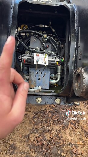 Exploring the Rotobec Grapple Saw on the 323