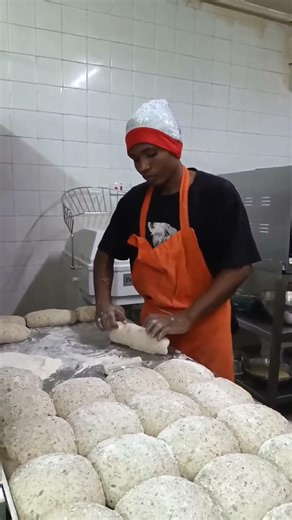 how to make cereal sourdough bread