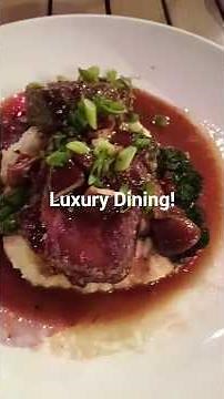 LUXURY ON A PLATE 🍷🌃| Wine Tasting & Dining at Cooper's Hawk Restaurant Review