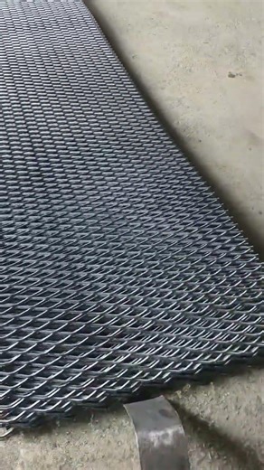 Expanded Metal Mesh | High-Strength Stretched Steel Sheet for Construction & Industrial Use