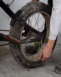 Homemade 50cc Trimmer Chopper Bike | DIY & Crafts