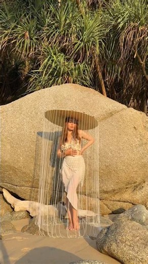 I call it seashell fashion #theolesia #diyfashion #seashellart #travel