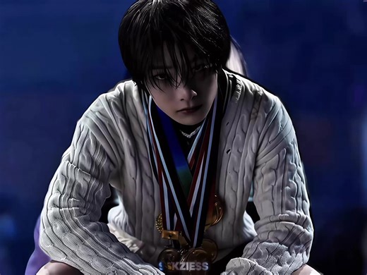 i love this edit sm lol - i think yall really like this style of edit so here you go!! first edit of the year ❤️ #straykids #straykidsedit #skz #skzedit #straykidsstay @Stray Kids