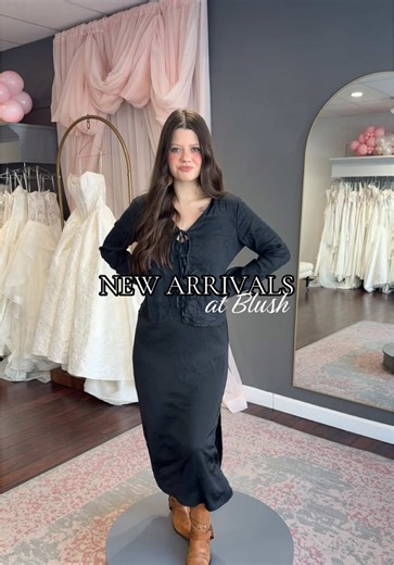 New arrivals come into Blush almost weekly and we are here to show you our latest arrivals! A subtle detailed a-line, along with a gorgeous two-piece fitted draped gown. We’re IN LOVE! #cincinnati #wedding #dress #alineweddingdress #fittedweddingdress