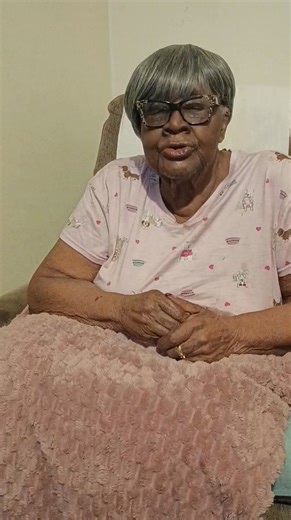 Ruthell Beard King 89 yrs old Praying ......Thank you Lord. | Licia Patterson