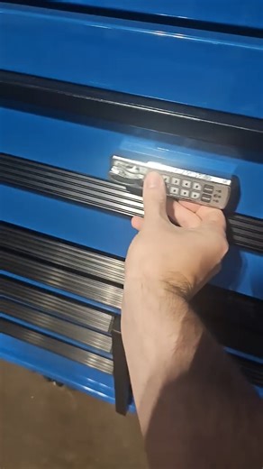When they say keyless locks are too complicated… 👀 We’ll let this video do the talking. 😉 | Cornwell Quality Tools