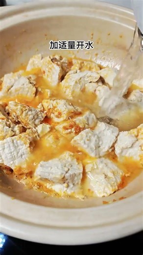 Break the Mold: Ditch the Deep Fry for a Salty Egg Yolk & Tofu Hot Pot