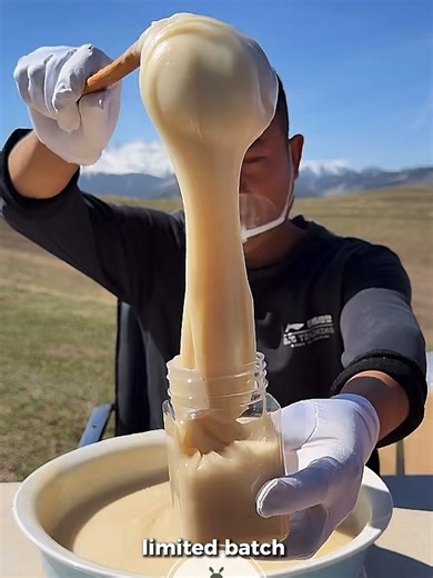 Rare White Honey: Raw, Creamy, & Naturally Formed
