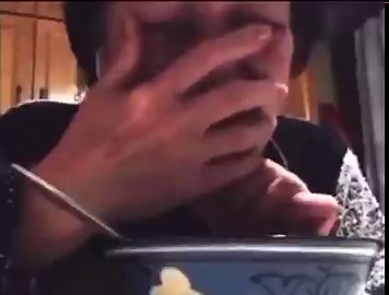 y’all keep using the same 10 pics and videos for horrible powerpoint edits that my 5yo cousin could make so why are you laughing