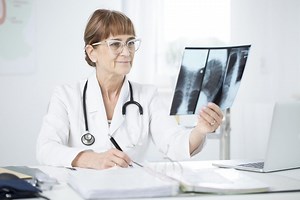 Rak płuc - przyczyny, objawy, leczenie, rokowania