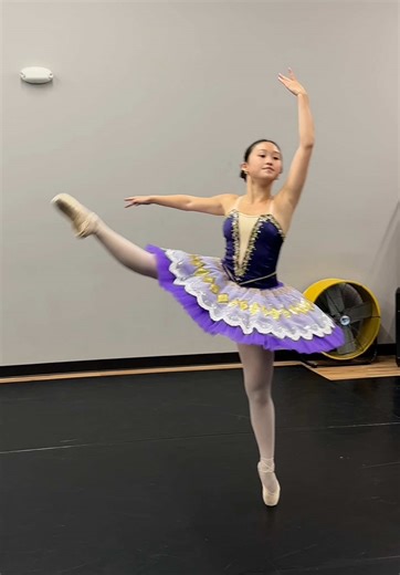 Our seniors preparing for @ubcompetition !!! #balletcompetition #ubc #balletcombos #dancestudio #bigcitydancecenter