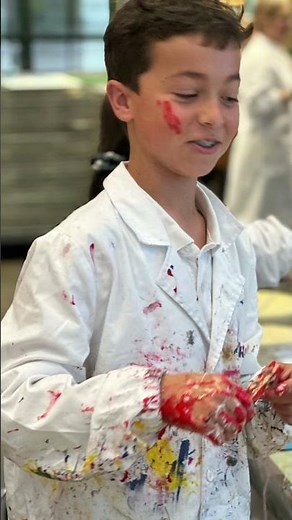 Learning the technique of Jackson Pollock in Art Academy