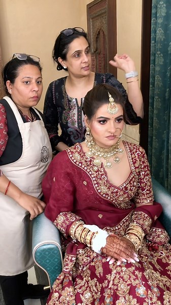 My beautiful bride & other moments from the studio ❤️ Parul Garg