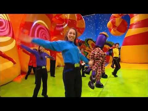 Los Wiggles - Move Your Arms Like Henry (Live)