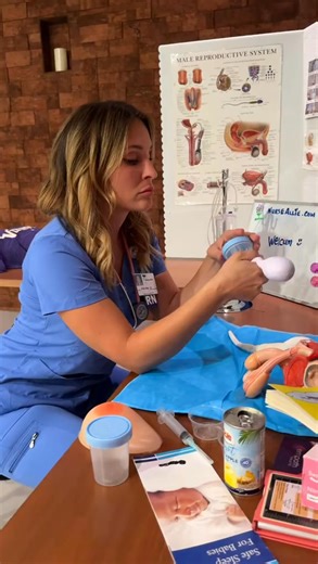 I get bored waiting for my next patient 🫣#nurses #blondes #usa #nurseallie #nursegirl #nurseoftiktok #scrubs #fyp #Nashville #usareels #usa | Nurse Allie