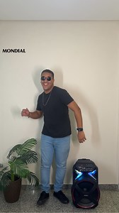 Deixe o DJ que existe em você brilhar com a Caixa Amplificada Connect Light da Mondial! 🎶🔥 Com 400W RMS de pura potência, função TWS para conectar duas caixas sem fio, transmissão Bluetooth e várias conexões, você comanda as festas de fim de ano da família, garantindo o som perfeito para arrasar! 🗣️ Seja no Natal ou no Réveillon, garanta a trilha sonora perfeita para momentos inesquecíveis. 🎄🎉 Qual vai ser a primeira música da sua playlist? 👀 #MondialBR #CaixaAmplificada #DJ #Festa #FestaE