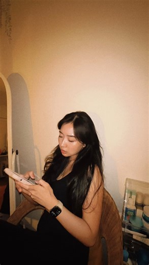 Carrine Low on Instagram: "chatgpt is the new magic conch shell 🐚"