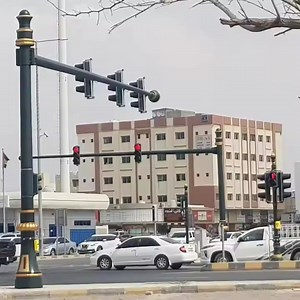 [Hot Item] Manufacturer Free Design Traffic Signal Pole Hot DIP Galvanized Steel Road LED Traffic Light Pole