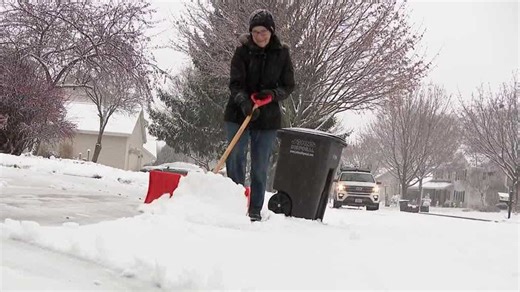 Live updates: Snowstorm impacts across southeast Wisconsin