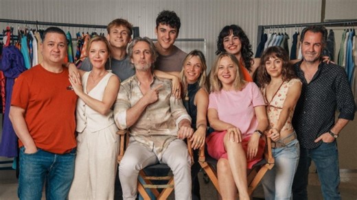 'Todos los lados de la cama', una película donde lo rompedor es el amor convencional