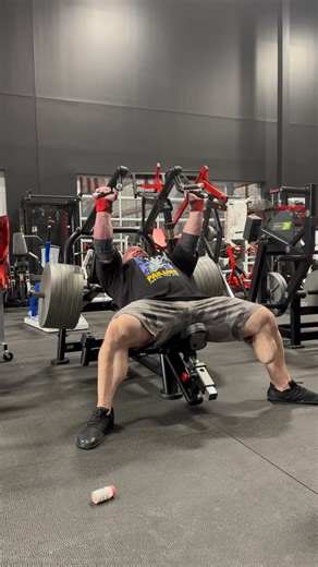 Hunter Labrada IFBB Pro on Instagram: "Anyone else play the double bass pedals when their pressing sets get hard🤣😅?! - Checking boxes and having fun doing it, which is all I can ask for right now! - - @labradaproseries @iamuprising_ @labradanutrition “hunter10” @officialgasp “hunter15” @officialbetterbodies “hunter15” @revive_md “hunter20” @thepridefoods “hunter10” - #wintheday #masswithclass #progressordie #learntolovediscipline #labradanutrition #labradaproseries #labrada #gasp #betterbodies