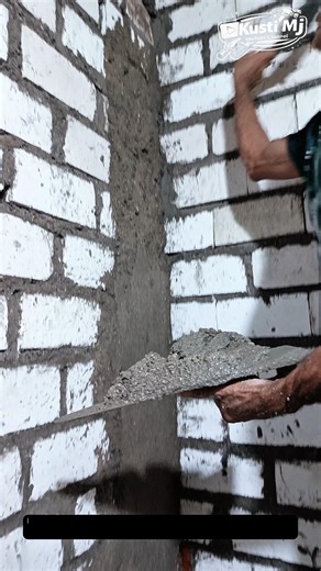 Satisfying Wall Corner Plastering Technique for Stronger and Cleaner Brick Finishing.