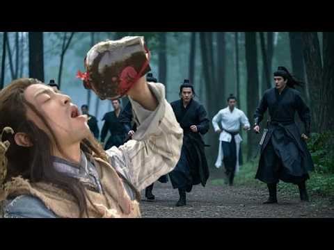 Kung Fu Movie! The drunken smelly beggar is secretly a legendary sword god!
