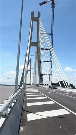 Batang Lupar Bridge . Jambatan terpanjang di Malaysia