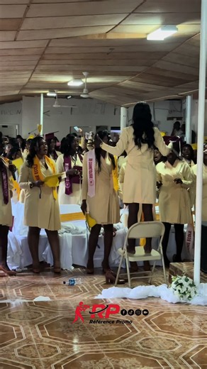 Enskripsyon ouvè – Suzénie École de Cosmétologie | Graduation Les Élites de la Beauté
