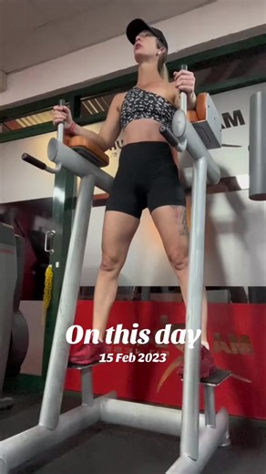 #onthisday my first comp in the natural bodybuilding world, started in 2023 and 2024. 2026 here we go again. 💪 #bodybuildingcompetitor #naturalbodybuilder #disapline #40s