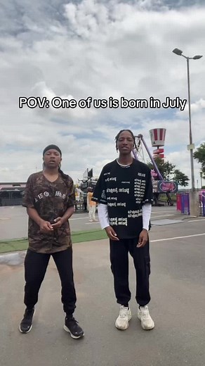 Célébration de l'anniversaire avec Liphikhekhe