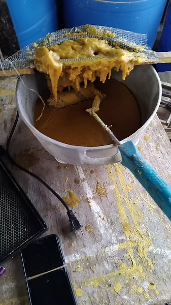 waxing plastic frame